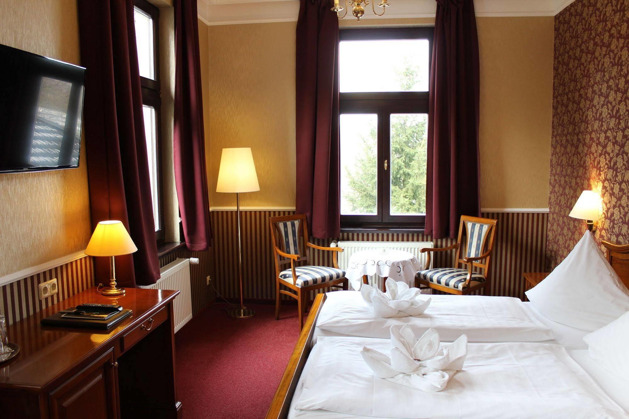 Schlosshotel Stecklenberg ثال المظهر الخارجي الصورة